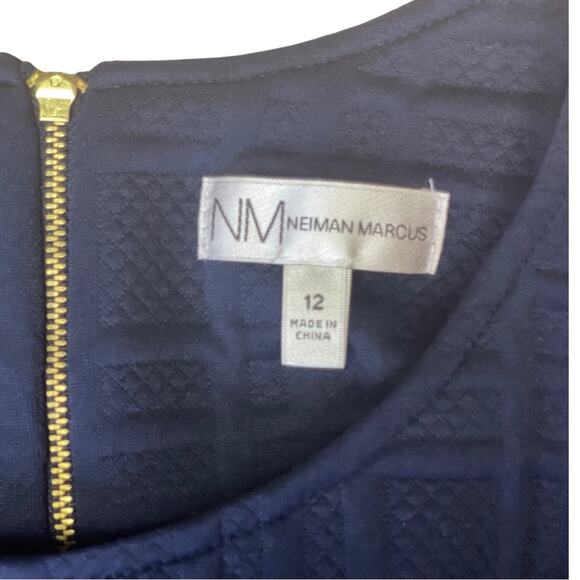 Neiman Marcus navy blue dress textured plaid print back accent zipper size 12 - Picture 4 of 5